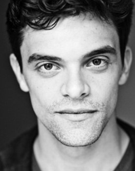 Jacob Fortune-Lloyd as John Worthing