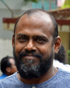 நீ எங்கே என் அன்பே