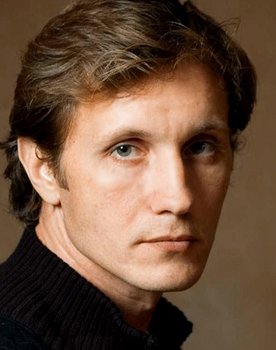 Gennadiy Chentsov as Commissioner