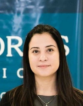 Priscilla Brasil as Narradora