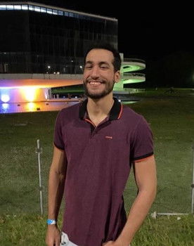 Iago Pontes as Satanás