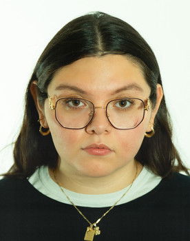 Kari Angelica Peña as Mandy