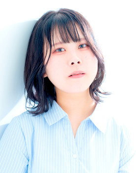 益子优衣