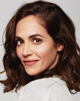 Bárbara Oteiza as Inés