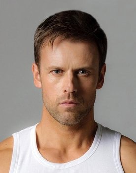 Roy Snow as Silent Official