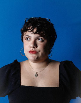Sabrina Passos as Amor