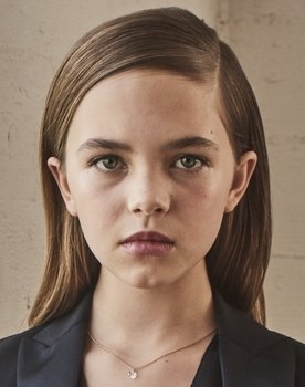 Ryan Kiera Armstrong as Child Gloria Steinem