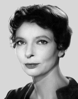 Agnes Fink as Thérèse