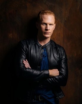 Lucas Tranch as Businessman