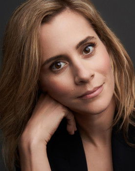 Elizabeth Gwynne Wilson as Lauren