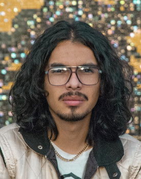 José Sebastián González Pérez as Ulises