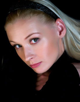 Tatiana Sayko as Надежда