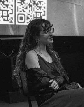 Manoella Ferraz as Colher