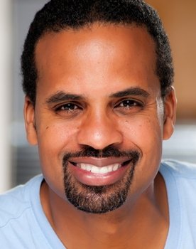 Masud Olufani as Himself
