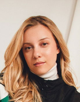 Jeanne Motulsky as Amelia (voice)