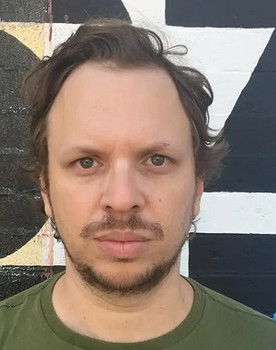 Fábio Andrade as Passageiro 2