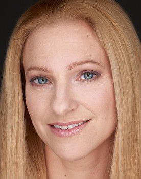 Faye Bradbrook as Bronia's Maid