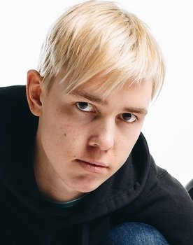 Raul Esko as 