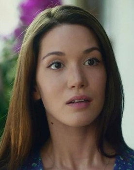 Melis Gülayşe Koçar as 