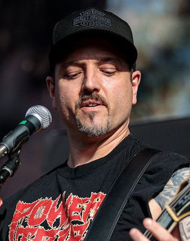 Wayne Lozinak as Lead Guitar