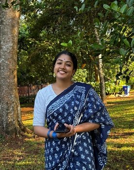 Thapasya Ashok as Ray Girl