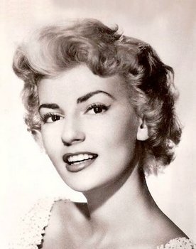 Jacqueline Pierreux as La Touriste