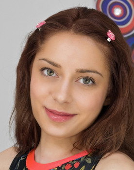Lena Raz