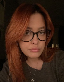 Lucie Bradley as Becky