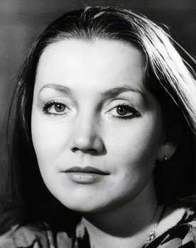 Olga Alexeeva as одноклассница Симы