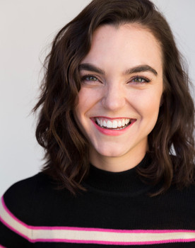 Hope Simpson as Carrie