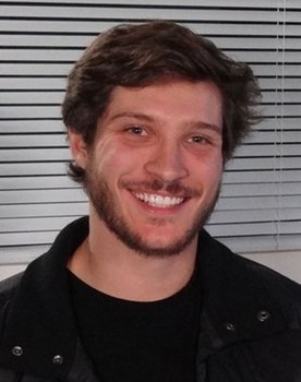 Maurício Pitanga as Alan Gudman (Young)