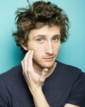 Baptiste Lecaplain as 