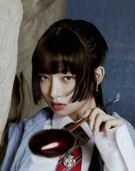 Naoi Rei as 