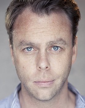 Bruce Mackinnon as Jonathan Sosidge