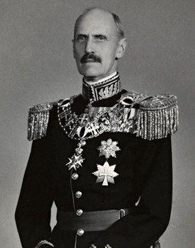 King Haakon VII as Himself