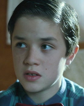 Zev Starrett as Lolo (segment Lolo)