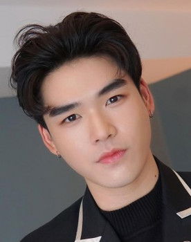 Fino Paphangkorn Promsombat