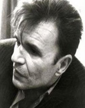 Jean-Pierre Kalfon as Garnier