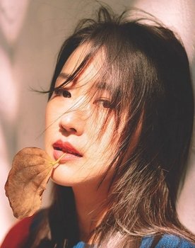 Chang Yao as Secretary