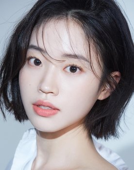 Kim Min-ji as Chu So-yeon