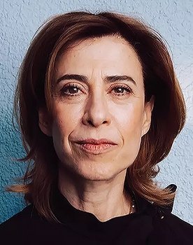Fernanda Torres as Voz