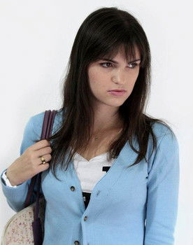 Angélica Caetano as Mariana