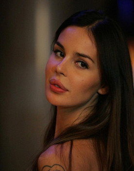 Nina Morić as Self