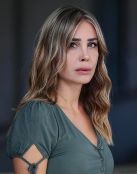 Valentina Stredini as Pinocchia (voice)