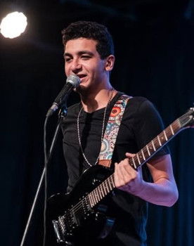 Omar Abouelsooud as Mostafa