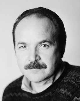 Nikolai Gubenko as Buryanov