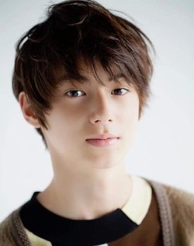 Alexander Sho Lubba as Mochizuki Rei