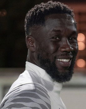 Bacary Sagna as himself