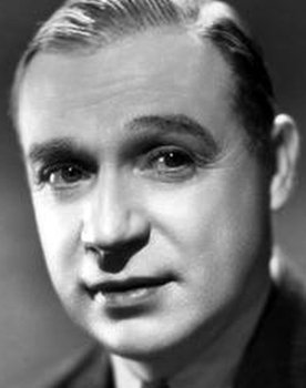 Hugh O'Connell as Muirhead