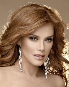 Lucía Méndez as Claudia Bernal